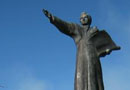 Image: The Strzelecki Monument in Jindabyne